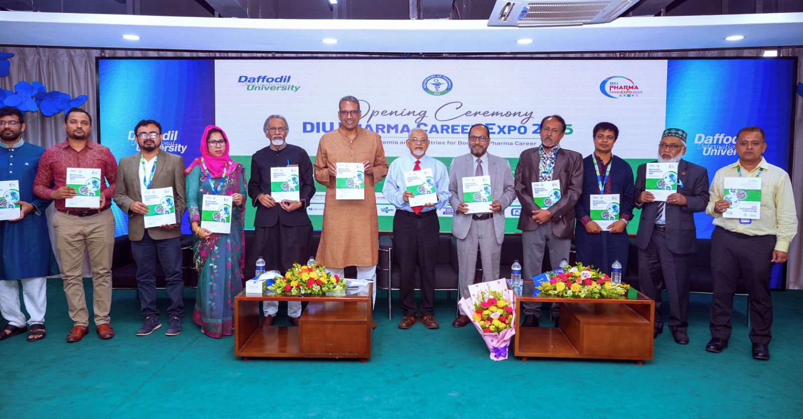 ড্যাফোডিল ইন্টারন্যাশনাল ইউনিভার্সিটিতে দুই দিনের ‘ফার্মা ক্যারিয়ার এক্সপো’ শুরু